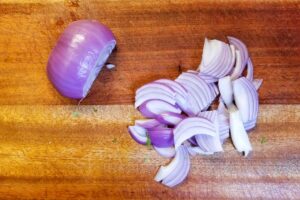 sliced shallots