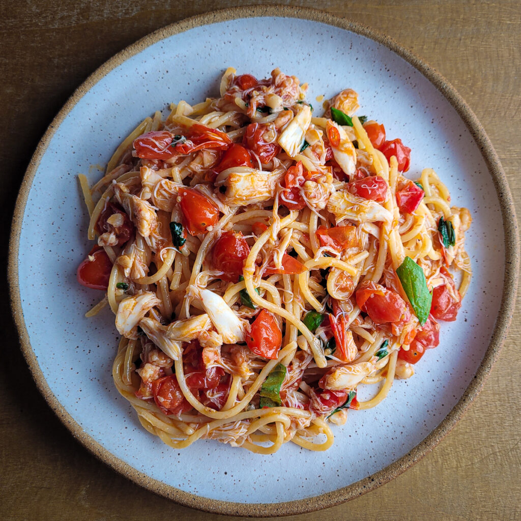 Shrimp and Crabmeat Spaghetti with Cherry Tomatoes, Garlic, and Chili ...